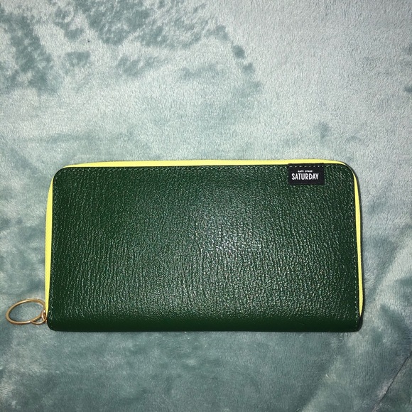 Kate Spade Wallet - Picture 1 of 7
